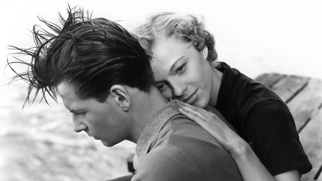 Женщины ждут